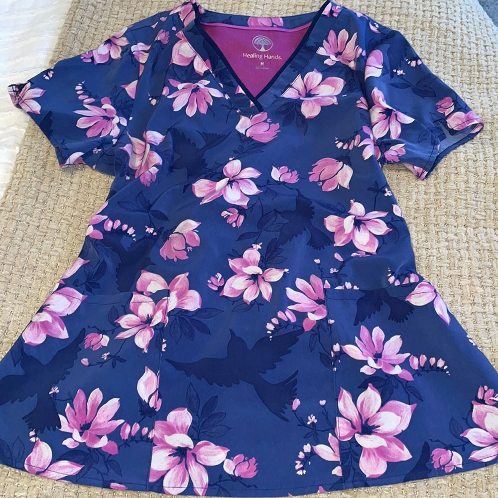 Scrub top